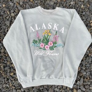 Alaska wild flowers crewneck